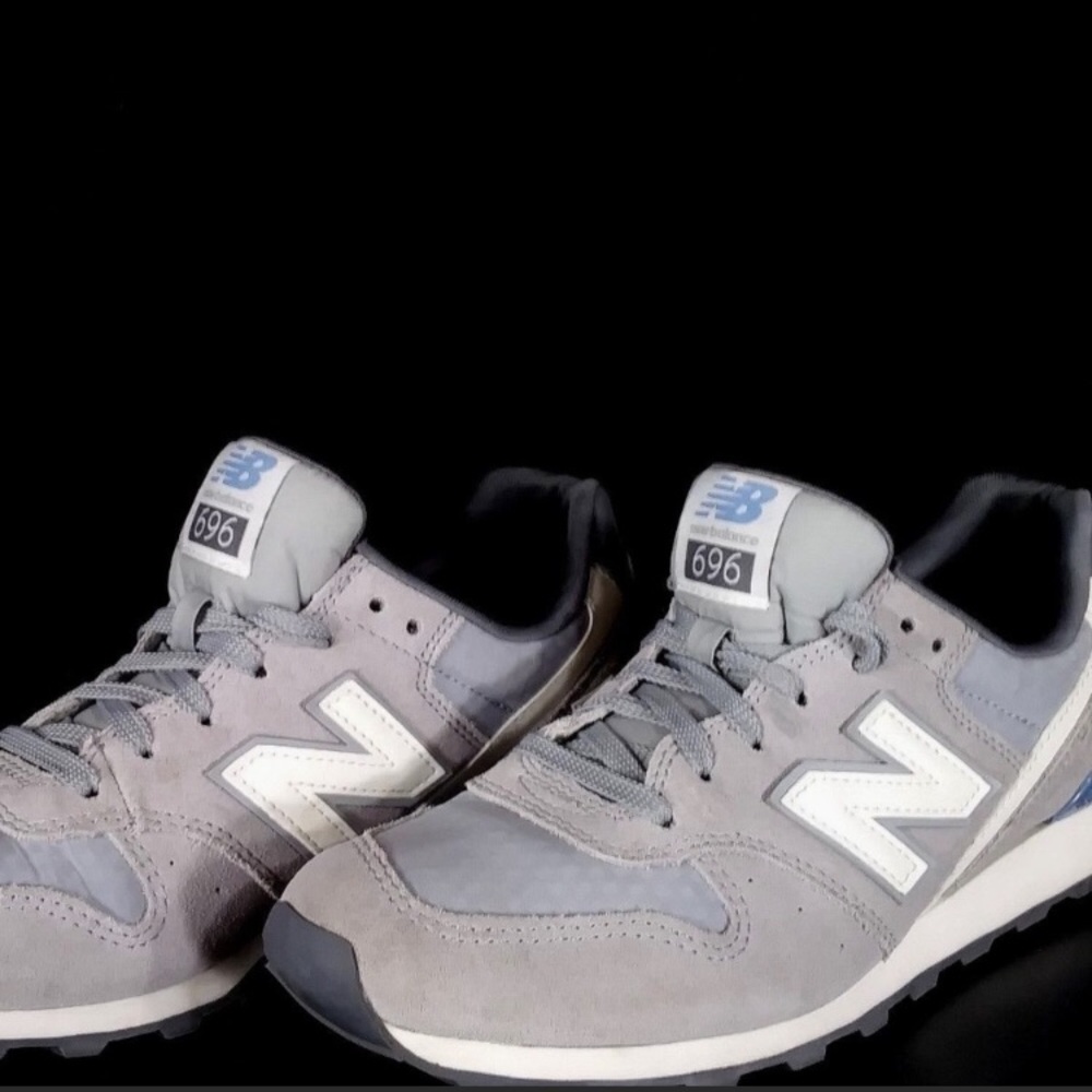 New Balance Retro Sneakers